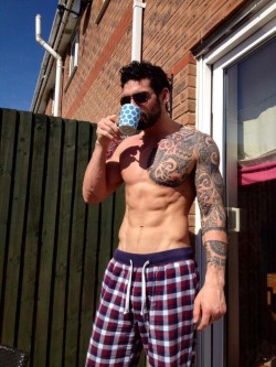 Stuart Reardon. Bed head baby. Good morning indeed you fine,