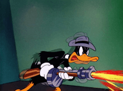 atomic-chronoscaph:  Daffy Duck in The Great Piggy Bank Robbery