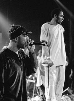 90shiphopraprnb:    Common and Mos Def (1999)