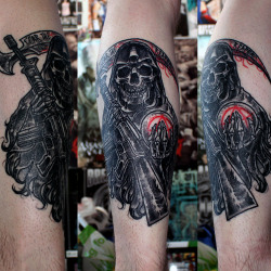 1337tattoos:  Sons of Anarchy Reaper done by Alex Underwood @
