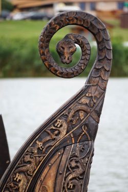 coolkenack:  Viking ship carving of tail end of the dragon from