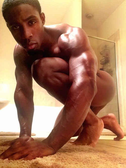 manuponman:  deangelospot:  Most recent pictures added to my â€œPictures of MEâ€ section.  Damn DeAngeloÂ !!