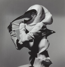 jinxproof: ph. Irving Penn | Issey Miyake, 1990 