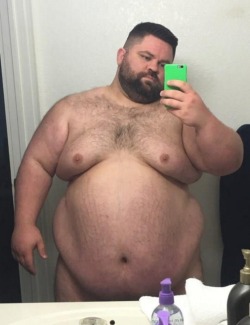 enigmachub: mikebigbear:  Sexy as  I know this great guy :D   I&rsquo;d love to handle those handles
