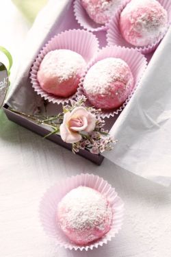 confectionerybliss:  Rose Water Scented Truffles | BAs Cooking