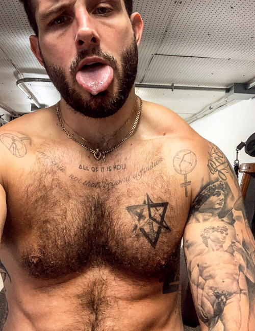 tylerposey:NICO TORTORELLAInstagram (2020)