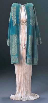 fawnvelveteen:  Delphos dress and velvet coat, 1920-30s by  Mariano