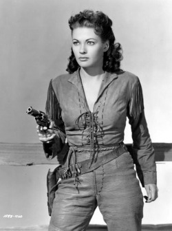 Yvonne De Carlo