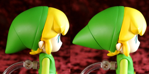 squeakykins:  muhplastic:  Nendoroid Wind Waker Link  I want this very badly