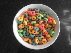sexpectinq:  my life is like a bowl of fruit loops