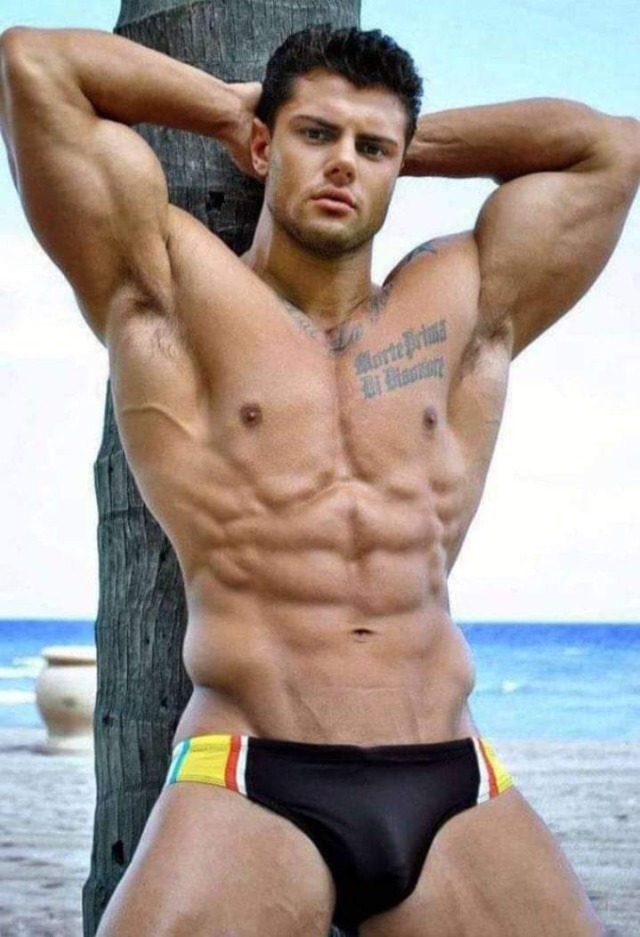 hotguysforyou2128: