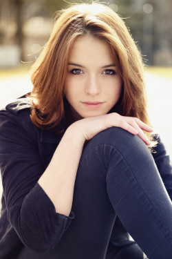 positivelynoteworthy:  Portraitshooting Lara (via Paola Jegher)
