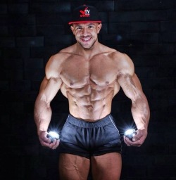 musclemonsterz:  Jonathan Later