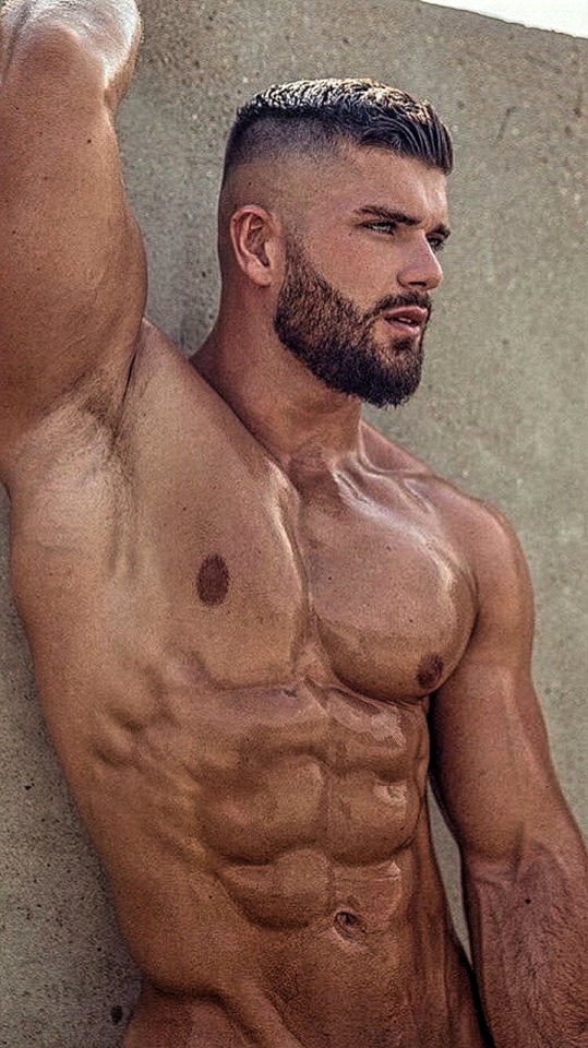 bialphamalemotivation:Follow me on Twitter to see the uncensored