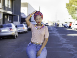 jazziedadd:  SexyCurvyLicious Ms Mpho_Khati 😍😍😍