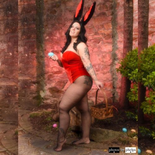 Did you find any eggs?!??  Model is @ms.sinister.rose #easter