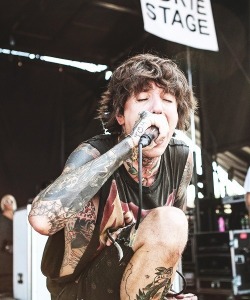 moshpit-of-death:  Oliver Sykes || Bring Me The Horizon 