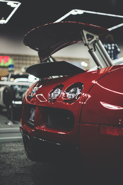 modernambition:  Bugatti Booty | MDRNA | Instagram