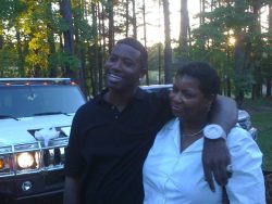 naiffresh:  Gucci Mane & His Mother 