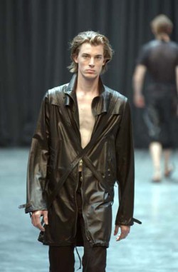 monsieurcouture:  Costume National S/S 2003 Menswear Milan Fashion