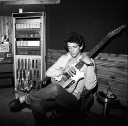 soundsof71:  Lou Reed, by Lynn Goldsmith