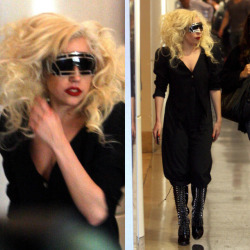 everygagalook:  14 october 2009lax airportlos angeles, california