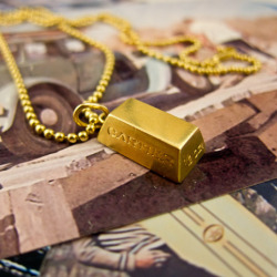 fasinfrankie:  Cartier 18k Gold Ingot Pendant