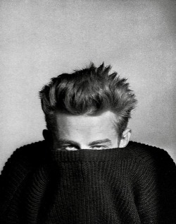 summers-in-hollywood: James Dean, 1955. Photograph by Phil Stern