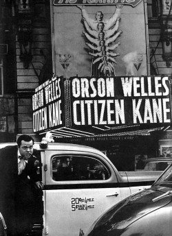 historicaltimes:  Orson Welles at the Citizen Kane premier, 1941