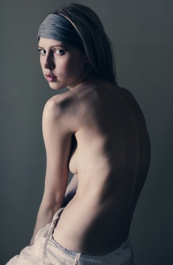 steens:  Fabrice Mabillot: Olesya, front page of the book Filles,