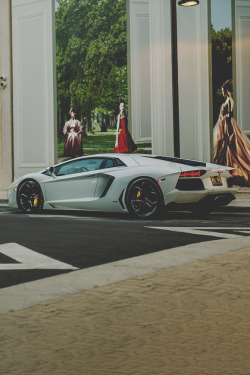 avenuesofinspiration:  Aventador | Photographer © | AOI