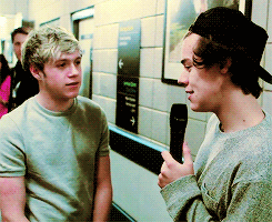 ashleysbanks:  in which niall stares at harry like he’s the