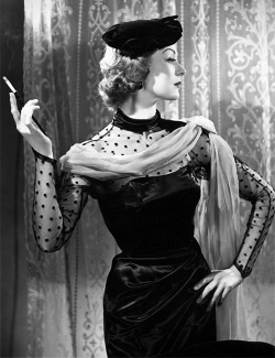 peggyhookhams:  Moira Shearer as Sally Bowles in I Am a Camera,