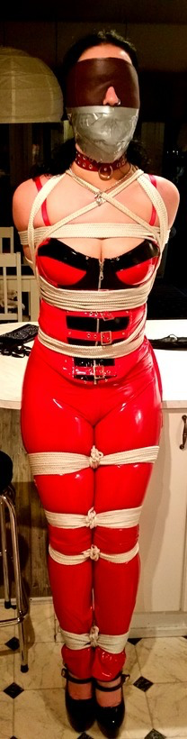 :Nice latex catsuit, tight ropes, studded collar, cute nose piercing