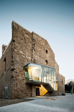 innovativ:  The Sant Francesc convent, located in the small Catalan