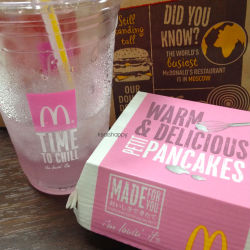 ksaishappy:  Sakura Mcfizz Drink & Petite Pancakes from Mcdonalds