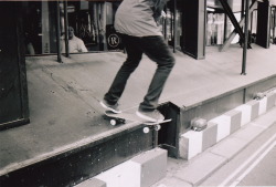 dirtdemonzines:  flickr (stray666) 