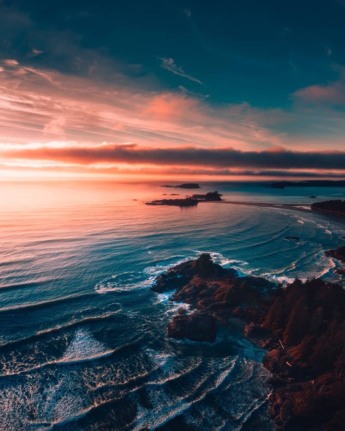fifineller:Cotton Candy Coastlines by Zach Doehler 