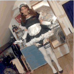 sissycream69:  tallulahhh:  Curtsey!French Maid’s uniform from