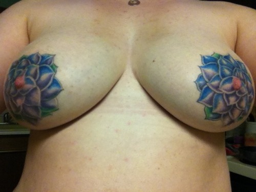 zayneeratt:  More boobs. 