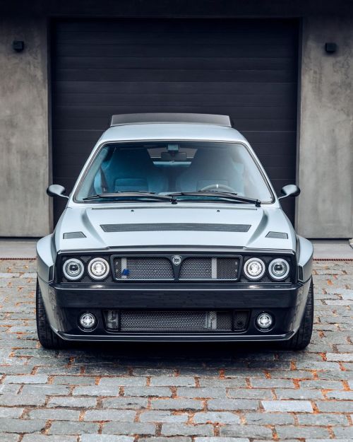 atouchofcool:Lancia Delta Futurista built by Automobili Amos