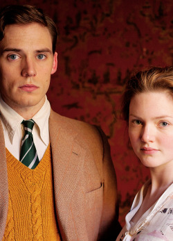 samclaflindaily:    Sam Claflin and Holliday Grainger in ‘Any