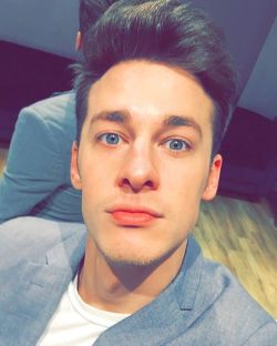 zachtylerr:  • ill be ur #mcm anyday 💁🏻‍♂️ •