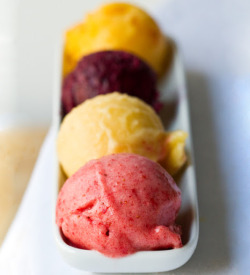 tohellwithsalad:  Fruity Summer SorbetsStrawberry Banana1 1/2