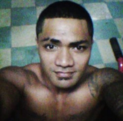 sharkeisha777:  Straight samoan guy hes a fob .. Could be lowkey