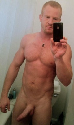 littleho36:  bartbare:  hard4dilfs:  Sexy ginger…. I know not