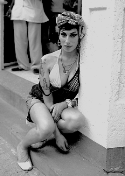 amyjdewinehouse:Amy Winehouse in Saint Lucia, 2009