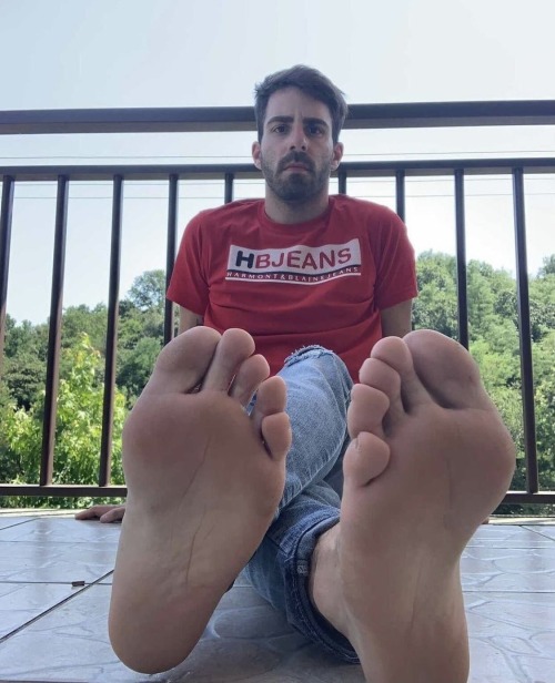 really nice feet