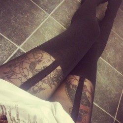 scuzzsuicide:  #love these #stockings #tights #stockingtights