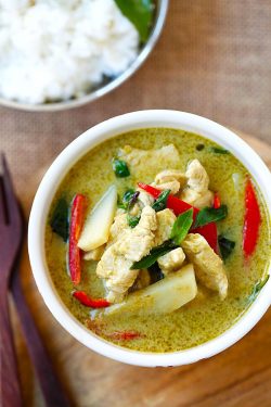craving-nomz:  Thai Green Curry